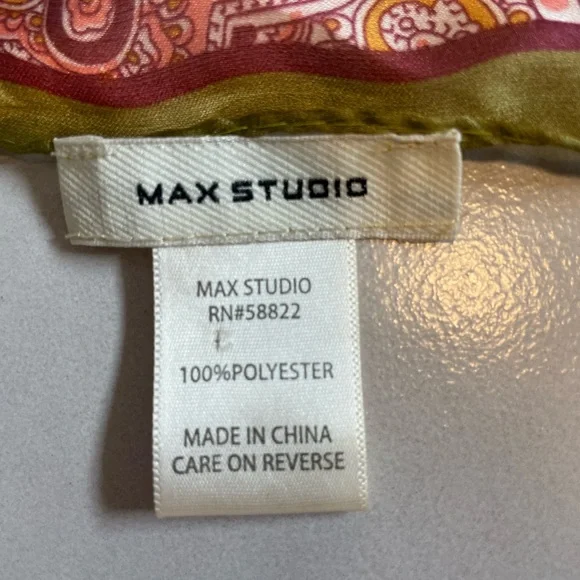 NWOT Max Studio Pink and Green Polyester scarf - Picture 3 of 3